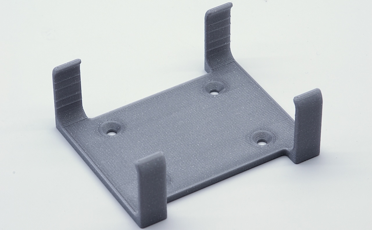 LBE-0009 mounting bracket for GPS reference clock